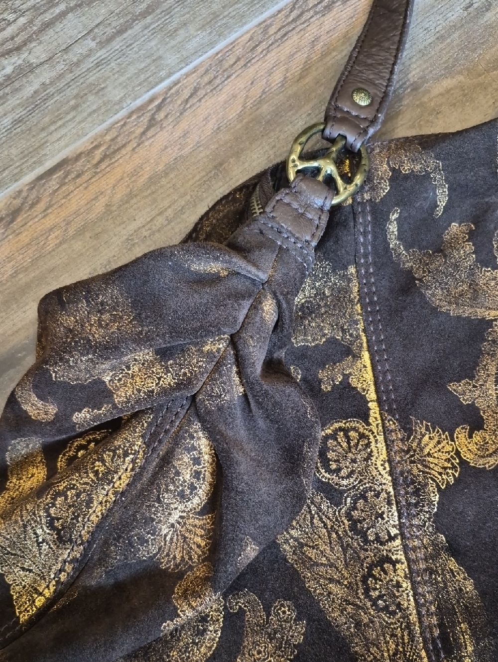 Lucky Brand Brown Suede & Gold Foilage Pleated Detail Bohemian Hobo Shoulder Bag - Picture 10 of 16